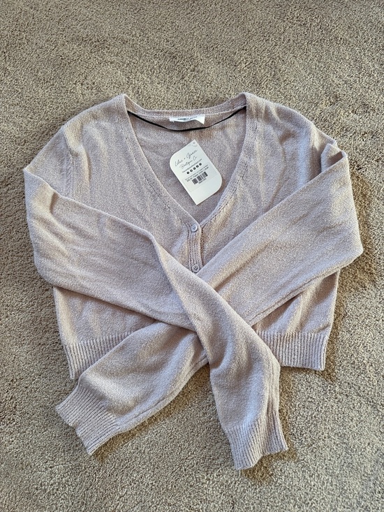 Double Zero Sweaters - Cropped cardigan- lilac color.